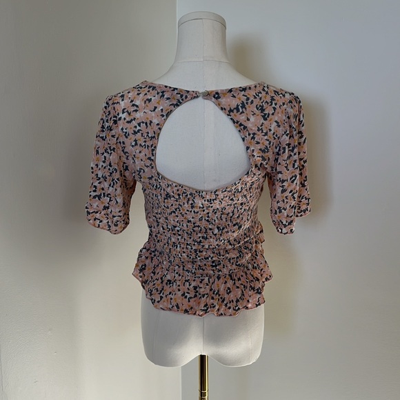 Patrons of Peace Floral Frilly Stretch Crop Top - Picture 4 of 4